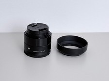 Sigma 30 mm f/2.8 DN per