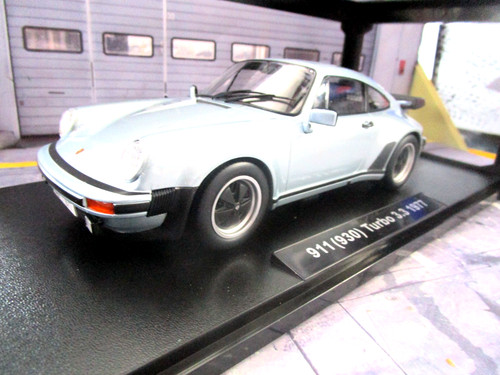 Porsche 911 930 turbo - 911,