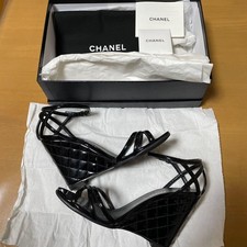 CHANEL smalto COCO MARK suola