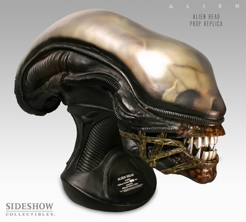 Alien head scale replica - head,