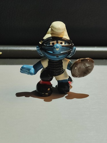 Mignon rare figurine - mignon,
