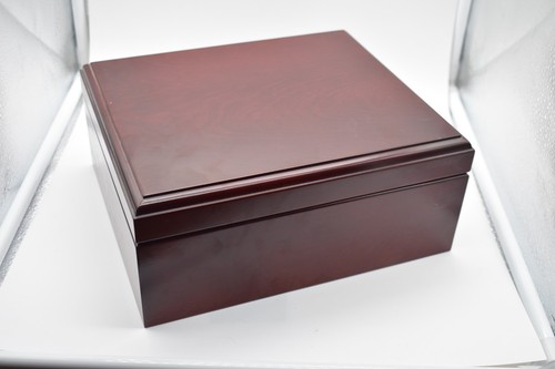 Yukon cherry humidor - humidor,