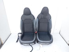 INTERNO COMPLETO IN PELLE E