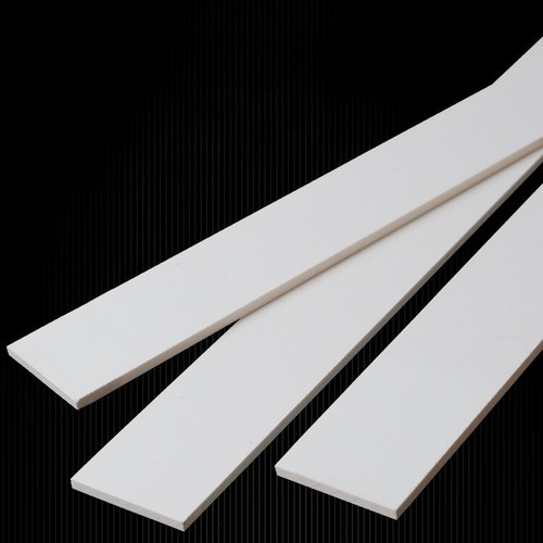 Striscia plastica bianca - di,