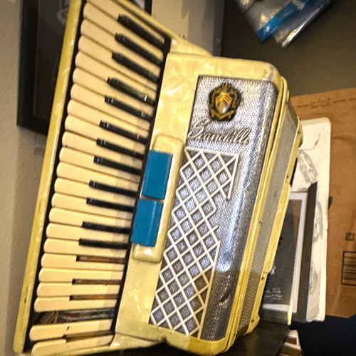 Scandalli piano accordion - scandalli, 41