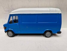 Furgone tetto alto vintage