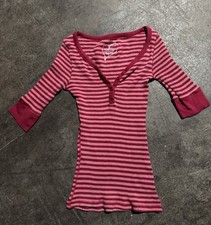 Y2K a righe rosa rosso manica