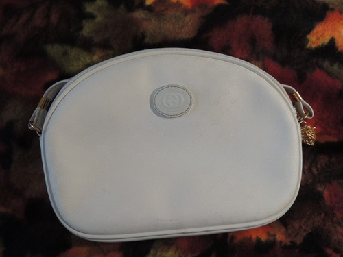 Vintage gucci small handbag - vintage,