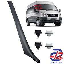 Modanatura parabrezza destro