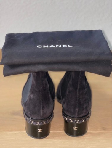 Stivaletti chanel scamosciati - chanel,