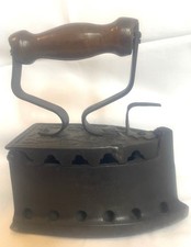 Ferro Da Stiro Antico In Ghisa