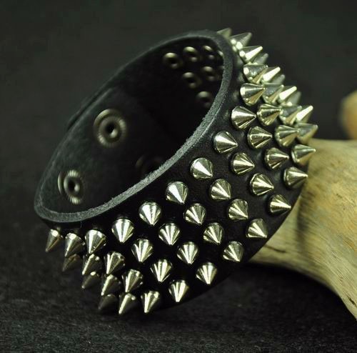 Braccialetto argento rivetto
