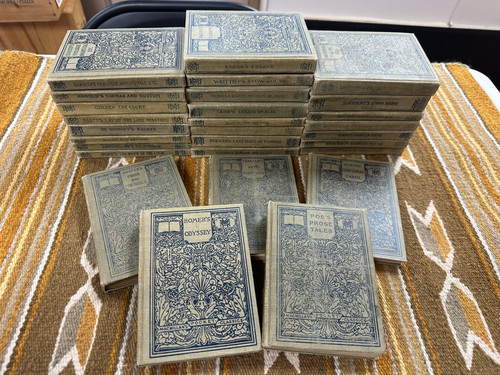 Lot macmillans pocket - of,