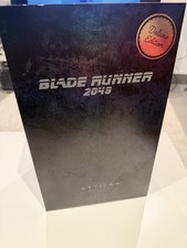 Hot artisan toys blade - hot,