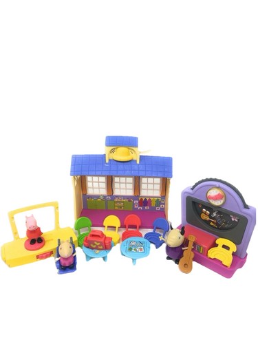 Peppa pig adventures - peppa,