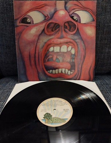 King crimson the - crimson, court