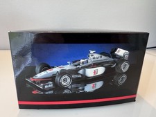 Mercedes Benz McLaren MP 4/13
