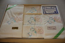 Lenzuola matrimoniale ricamato a mano