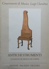 Antichi strumenti dalla