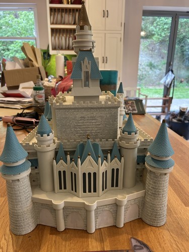 Cenerentola disney castle - cenerentola,