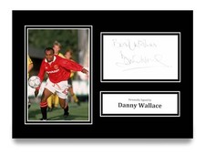 Danny Wallace foto firmata A4