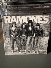 CD ALBUM - Ramones - Ramones