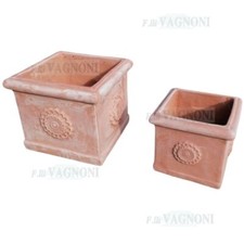 Vaso quadrato cubo con rosone in terracotta cotto arredo giardino pianta fiori