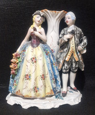 Vaso Figurale in porcellana