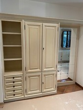 Armadio guardaroba con specchio