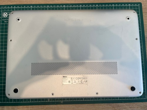 Dell xps 15z p12f base - xps,