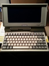 Toshiba T1200 Laptop - 8086 CPU, 3.5" floppy, 1987 Vintage