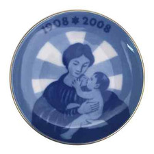 Royal Copenhagen Centennial Plate 1908 - 2008 Madonna & Child