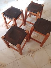 Quattro Banchetti vintage in legno pieno cuoio artigianali made in italy