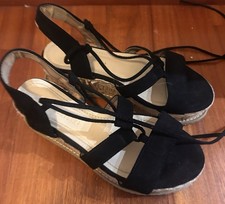 Sandali neri con lacci 