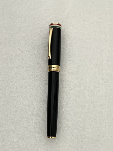 Penna stilografica grande