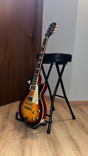 Sgabello pieghevole chitarra