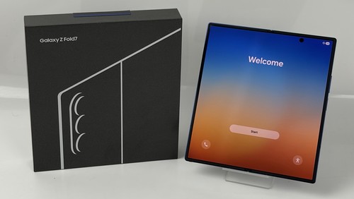 Samsung galaxy fold - fold, 7
