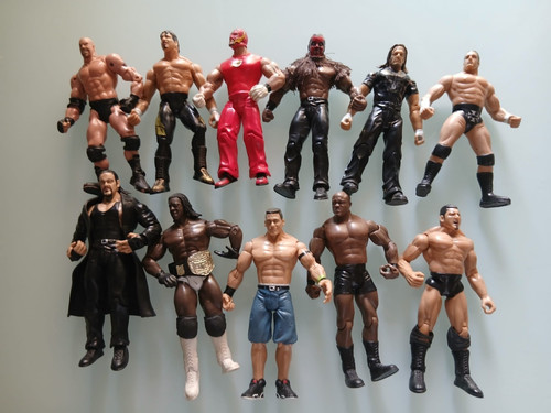 Lotto action figures - 11,