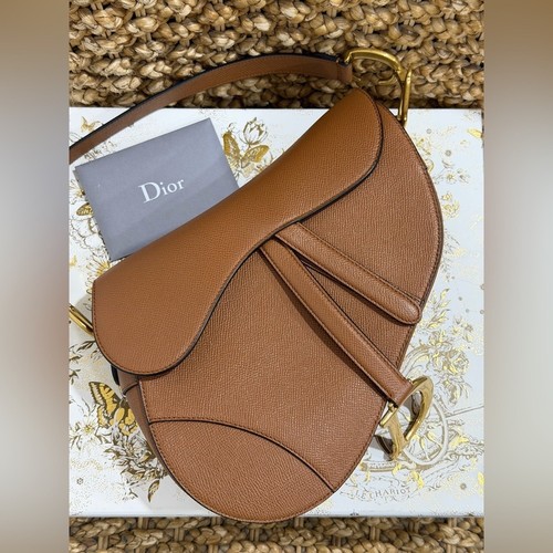 Dior saddle bag - dior,