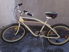 bicicletta felt colore beige cambio automatico e freno scatto fisso. Come nuove 