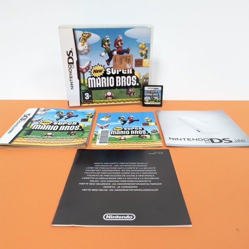 New super mario bros - super, gioco