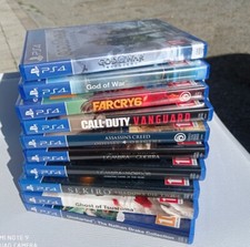 Lotto giochi PS4 pari al nuovo. Guarda i titoli e passa all'azione!