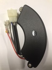 REGOLATORE DI TENSIONE PER