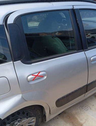 Puerta trasera derecha fiat - trasera,