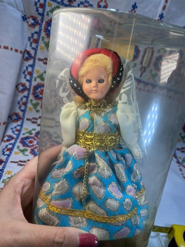 Bambola souvenir almar dolls - bambola,