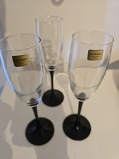 3 FLUTE  IN VETRO BASE