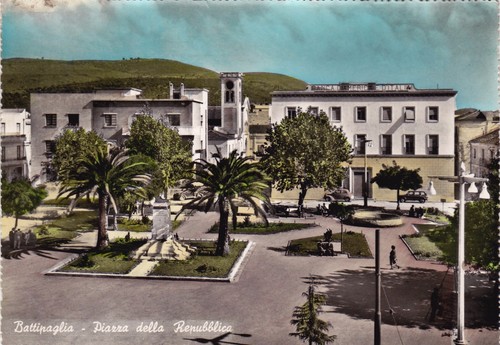 Battipaglia piazza della - -,