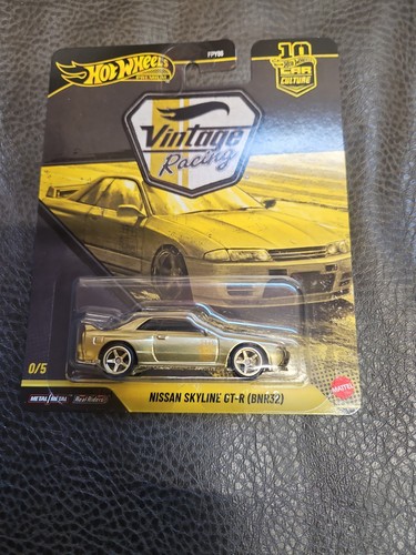Hot wheels gold chase nissan - hot,