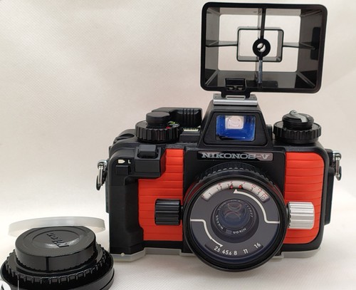 Like new nikonos w - like, w-nikkor