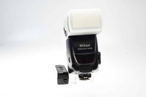 Nikon 800 speedlight flash - nikon,